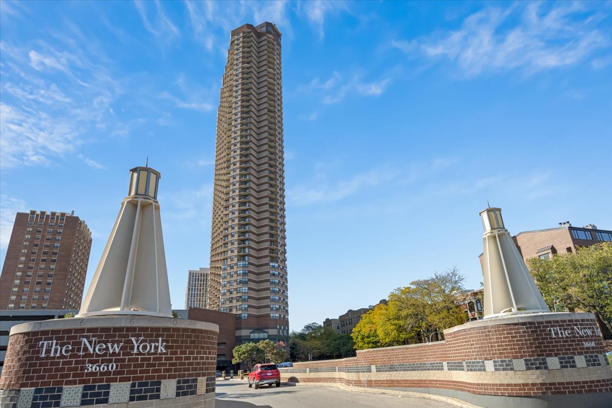 3660 North Lake Shore Drive, Unit 2803 Chicago, IL 60613 - Photo 1 of 1