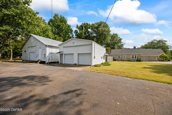 $425,000 | 375 East Park Street, Alamo, TN 38001