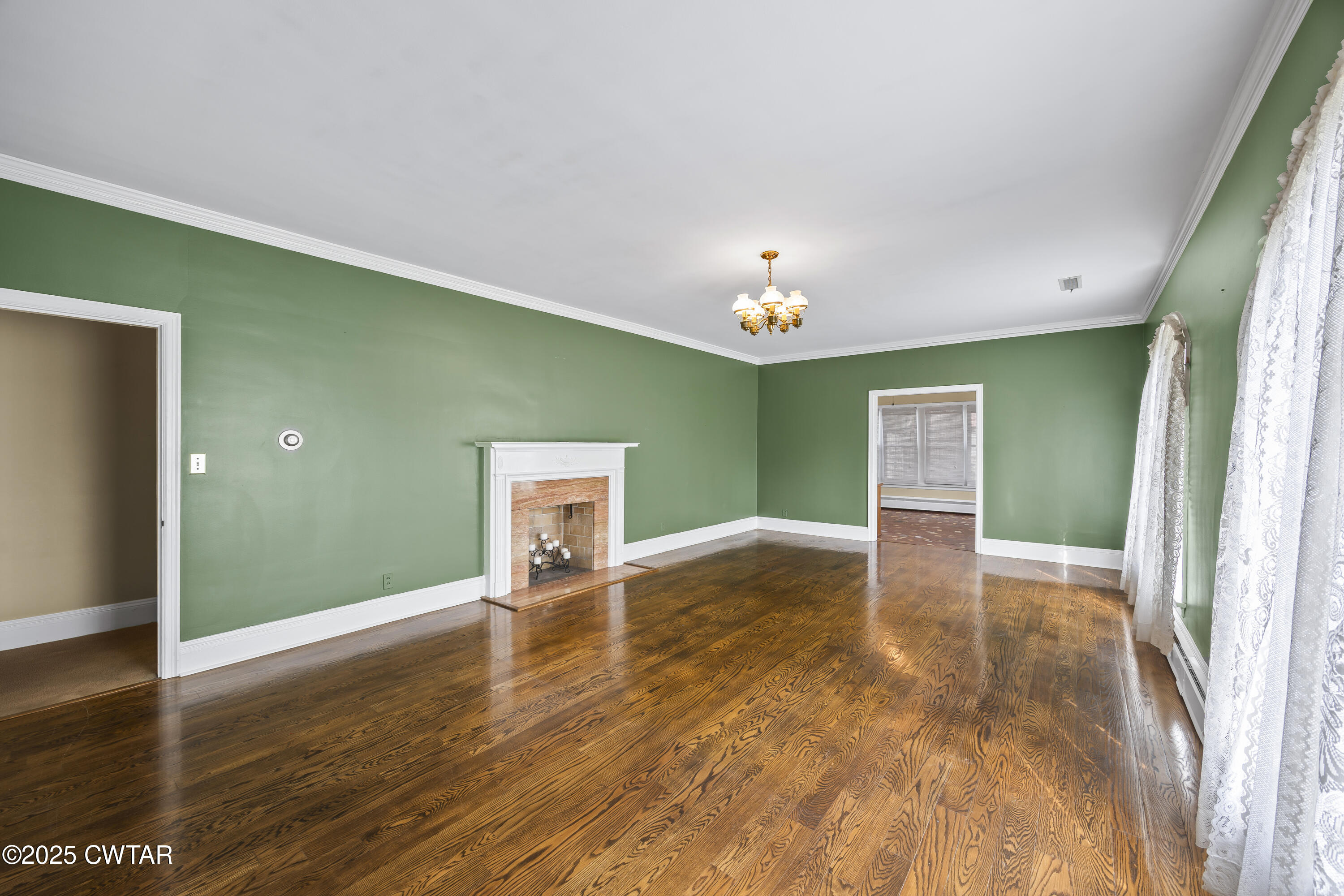 375 East Park Street Alamo, TN 38001 - Photo 4 of 25 E02A5075