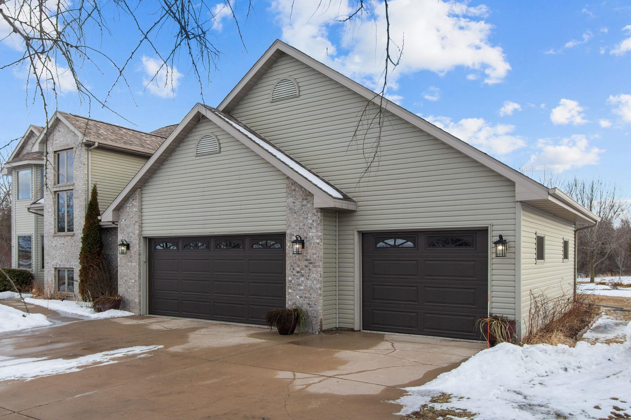 W3165 Center Valley Road Freedom, WI 54165 - Photo 8 of 77