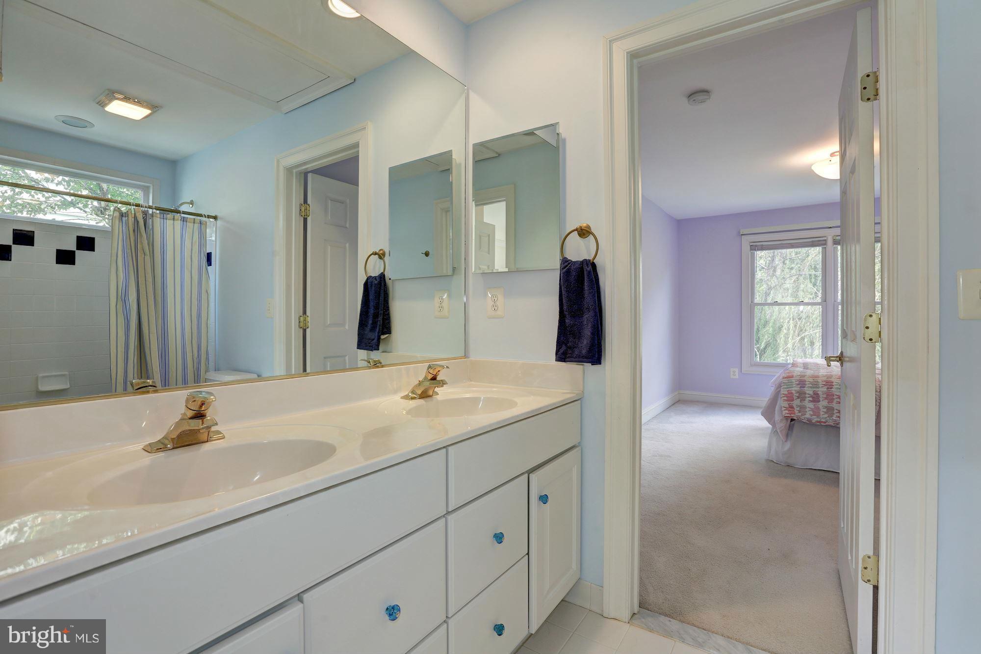 11500 Ridge Mist Terrace Potomac, MD 20854 - Photo 17 of 30 Second Full Bath