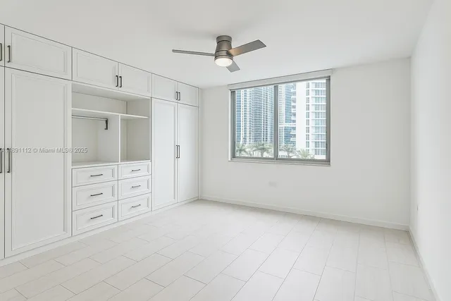 $550,000 | 801 Brickell Key Boulevard, Unit 908, Miami, FL 33131