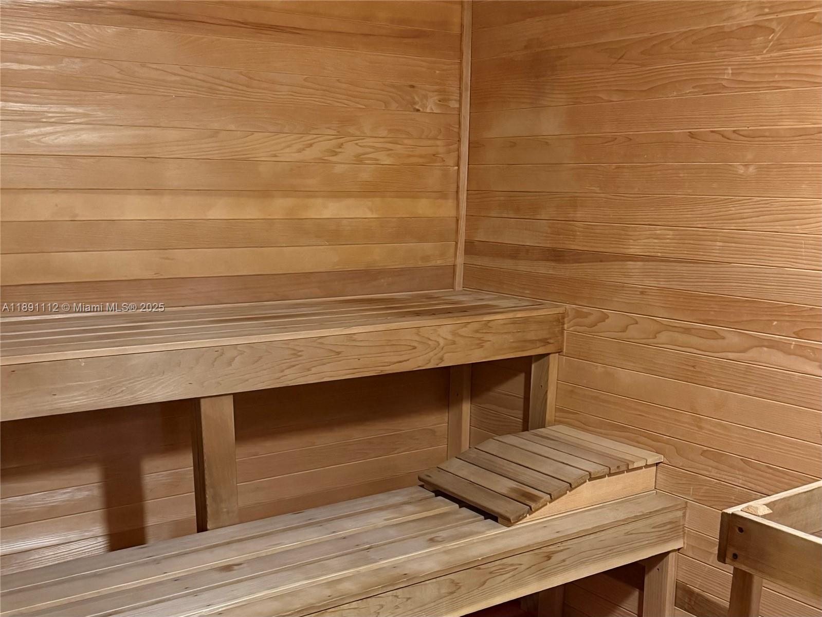 801 Brickell Key Boulevard, Unit 908 Miami, FL 33131 - Photo 13 of 14