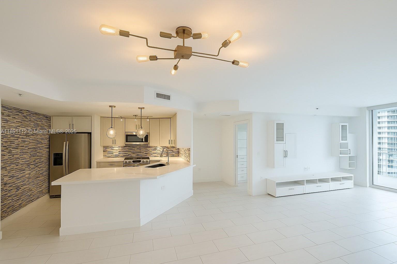 801 Brickell Key Boulevard, Unit 908 Miami, FL 33131 - Photo 8 of 14