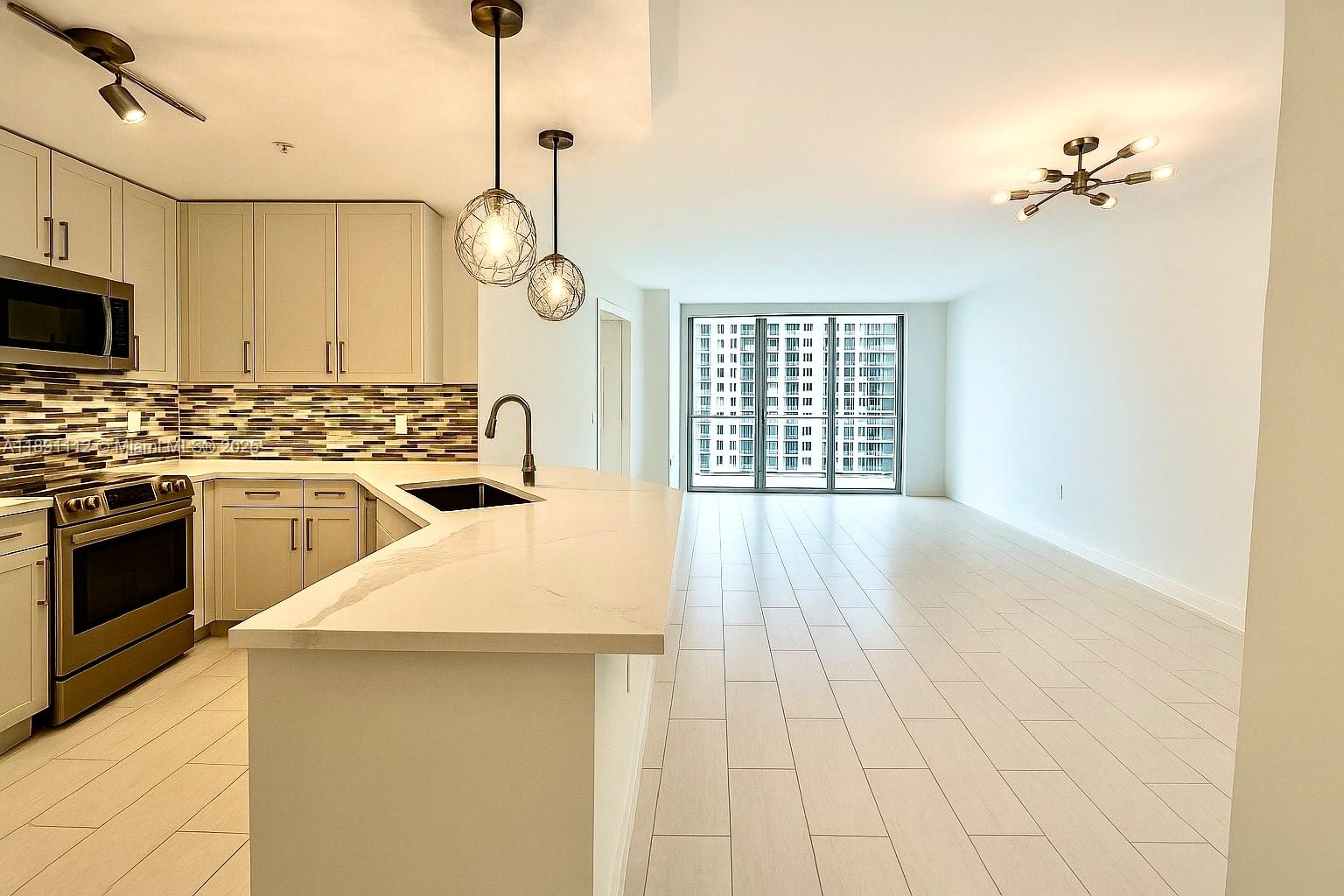 801 Brickell Key Boulevard, Unit 908 Miami, FL 33131 - Photo 10 of 14