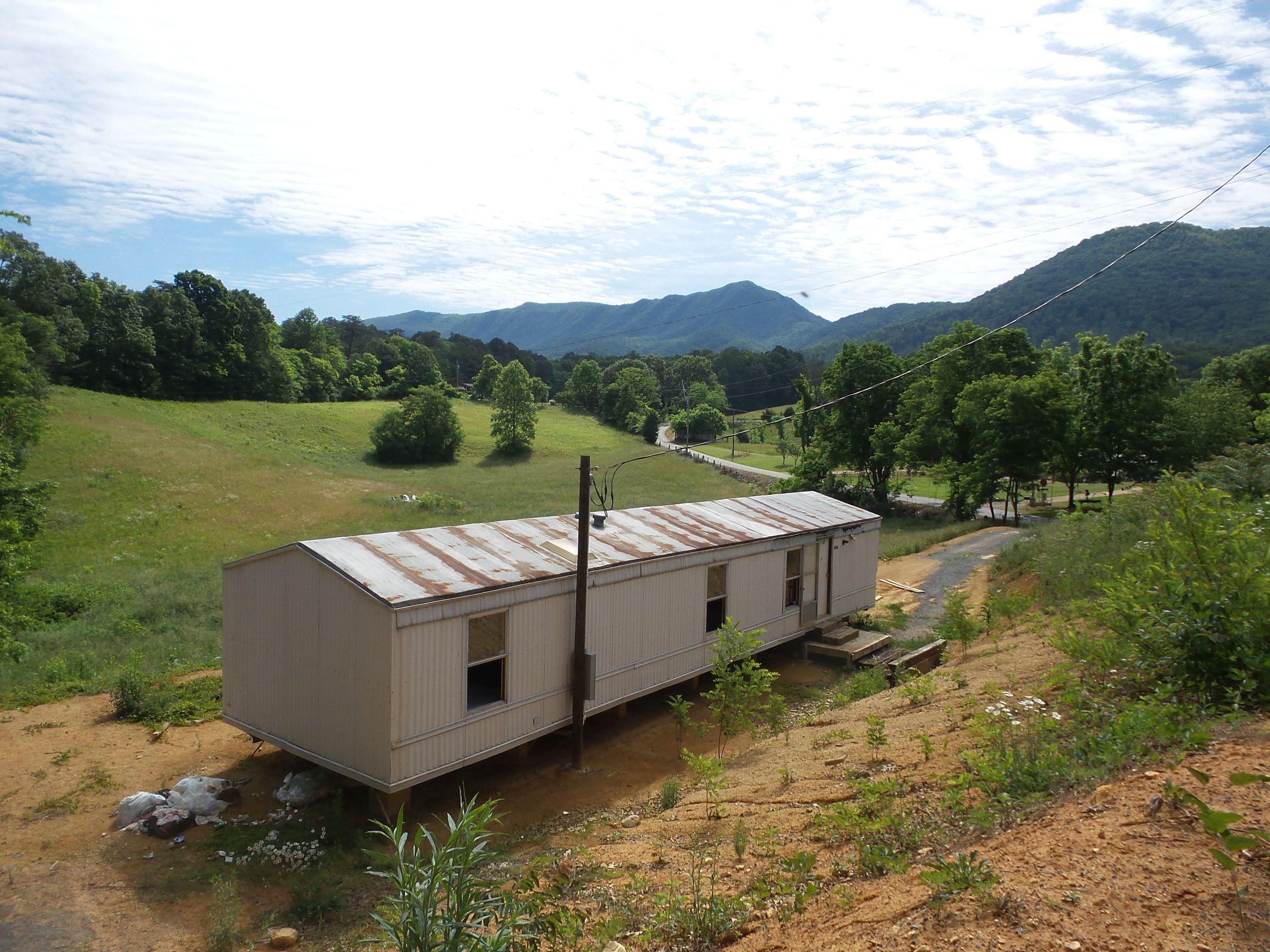 4074 Byrds Cross Road Sevierville, TN 37876 - Photo 15 of 27 20150523_054415