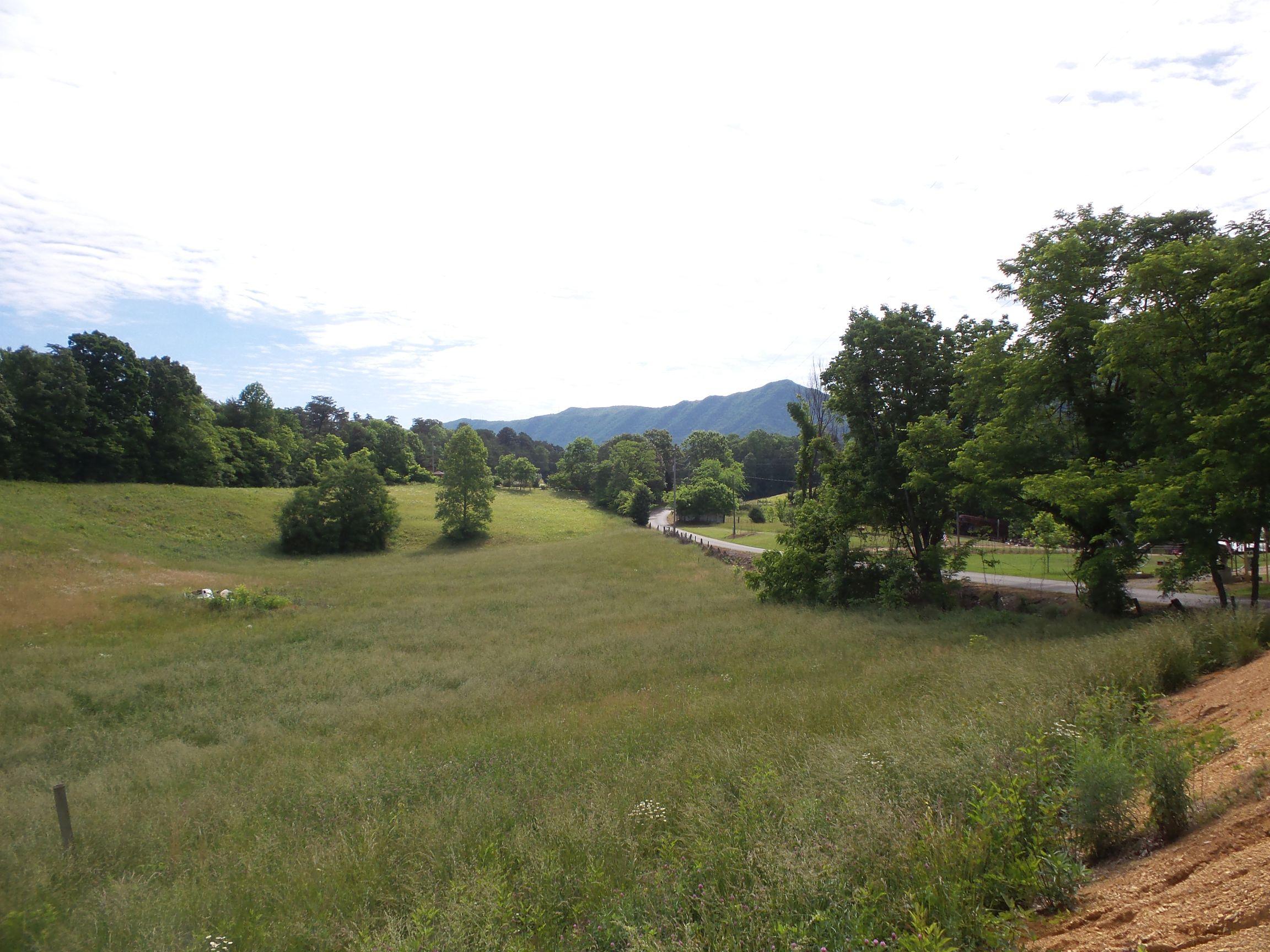 4074 Byrds Cross Road Sevierville, TN 37876 - Photo 3 of 27 20150523_053837