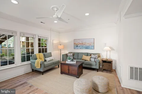 $939,000 | 11911 Kings Bridge Way, Unit 54, Rockville, MD 20852