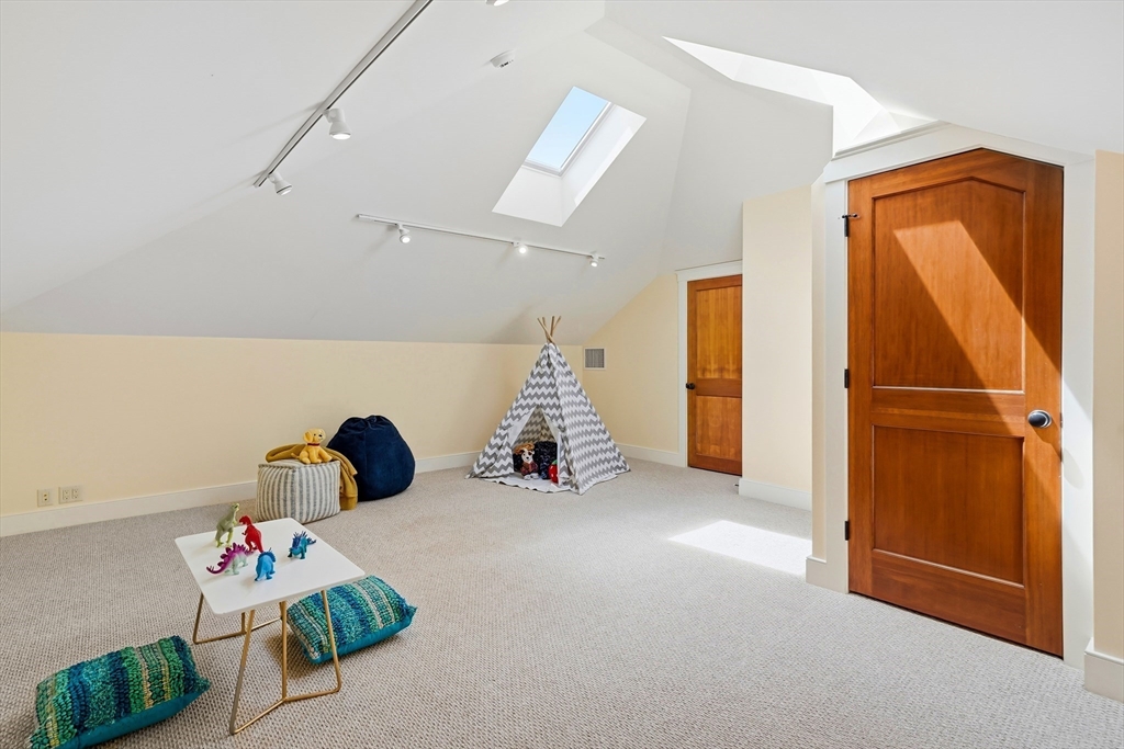 31 Winthrop Road Lexington, MA 02421 - Photo 28 of 37 Gallery Image 28
