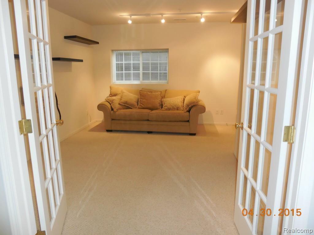 2769 Riverside Drive Trenton, MI 48183 - Photo 12 of 20