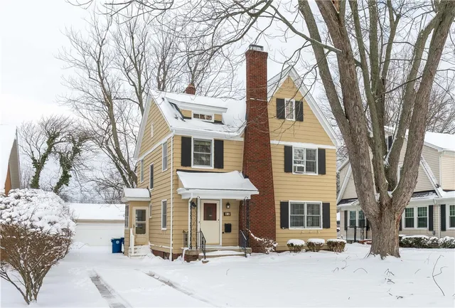 $399,000 | 52 Bondcroft Drive, Amherst, NY 14226