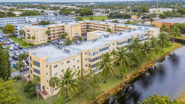 $135,000 | 3990 Northwest 42nd Avenue, Unit 403, Lauderdale Lakes, FL 33319