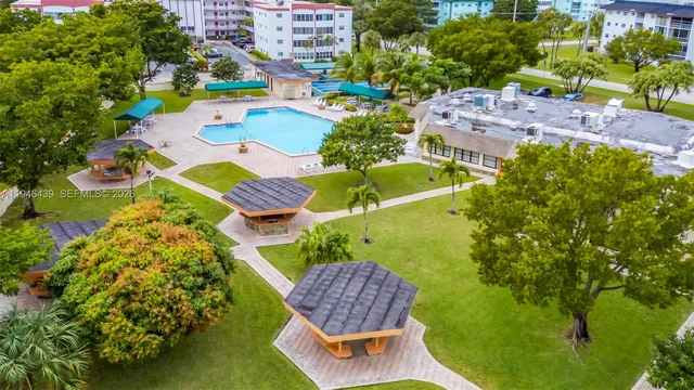 $135,000 | 3990 Northwest 42nd Avenue, Unit 403, Lauderdale Lakes, FL 33319