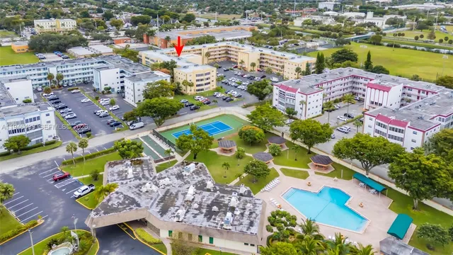 $135,000 | 3990 Northwest 42nd Avenue, Unit 403, Lauderdale Lakes, FL 33319