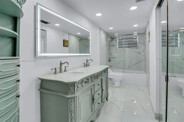 $135,000 | 3990 Northwest 42nd Avenue, Unit 403, Lauderdale Lakes, FL 33319