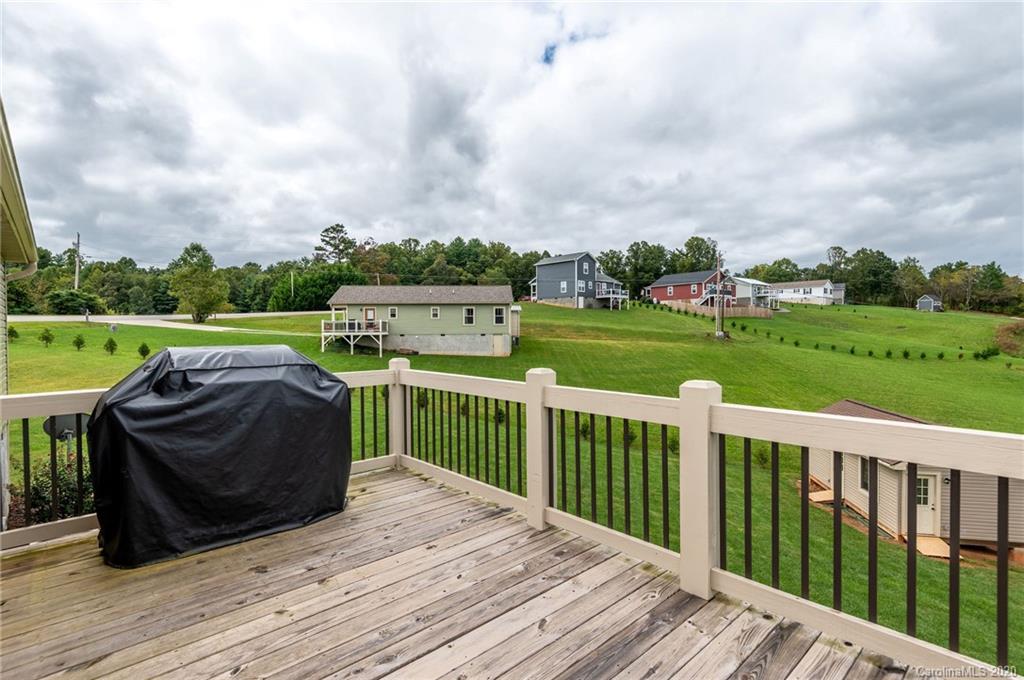226 Tipton Hill Road Leicester, NC 28748 - Photo 4 of 17 Gallery Image 4