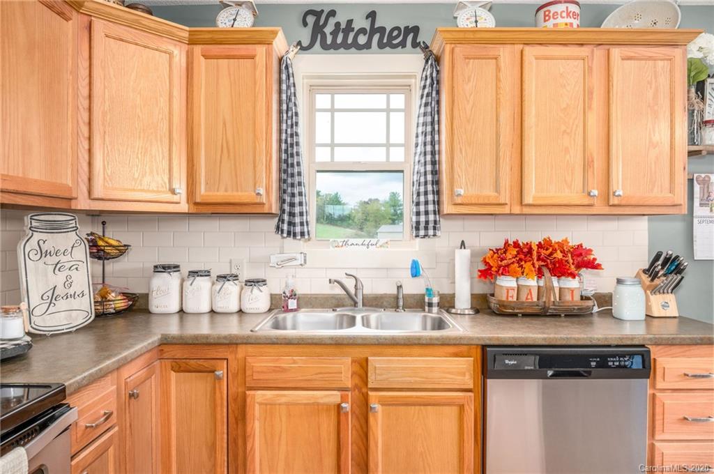 226 Tipton Hill Road Leicester, NC 28748 - Photo 10 of 17 Gallery Image 10