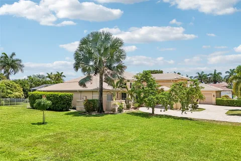$2,300,000 | 13457 Majestic Way, Cooper City, FL 33330