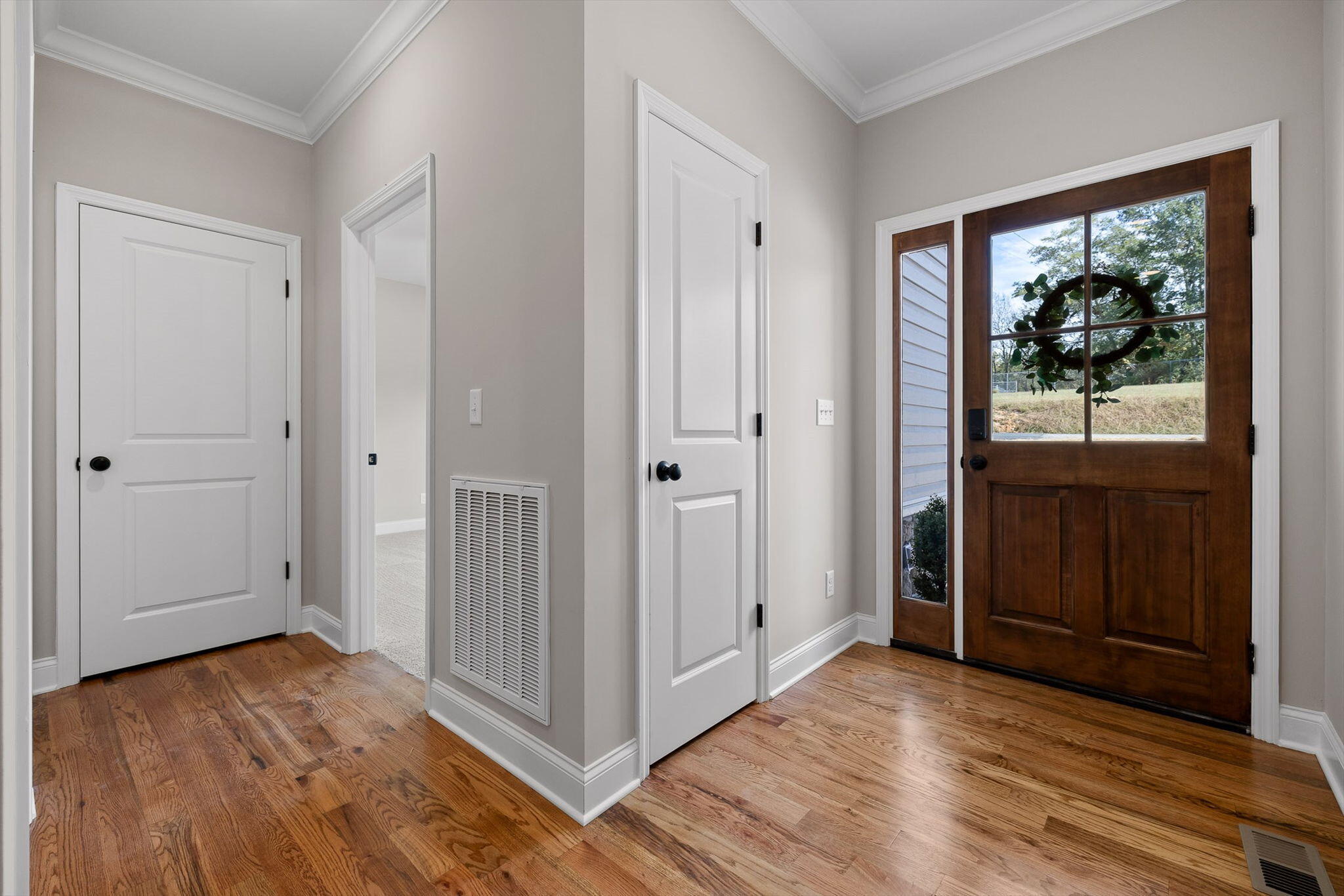 6043 Mill Road Hixson, TN 37343 - Photo 3 of 33 4-web-or-mls-04-Mill-3