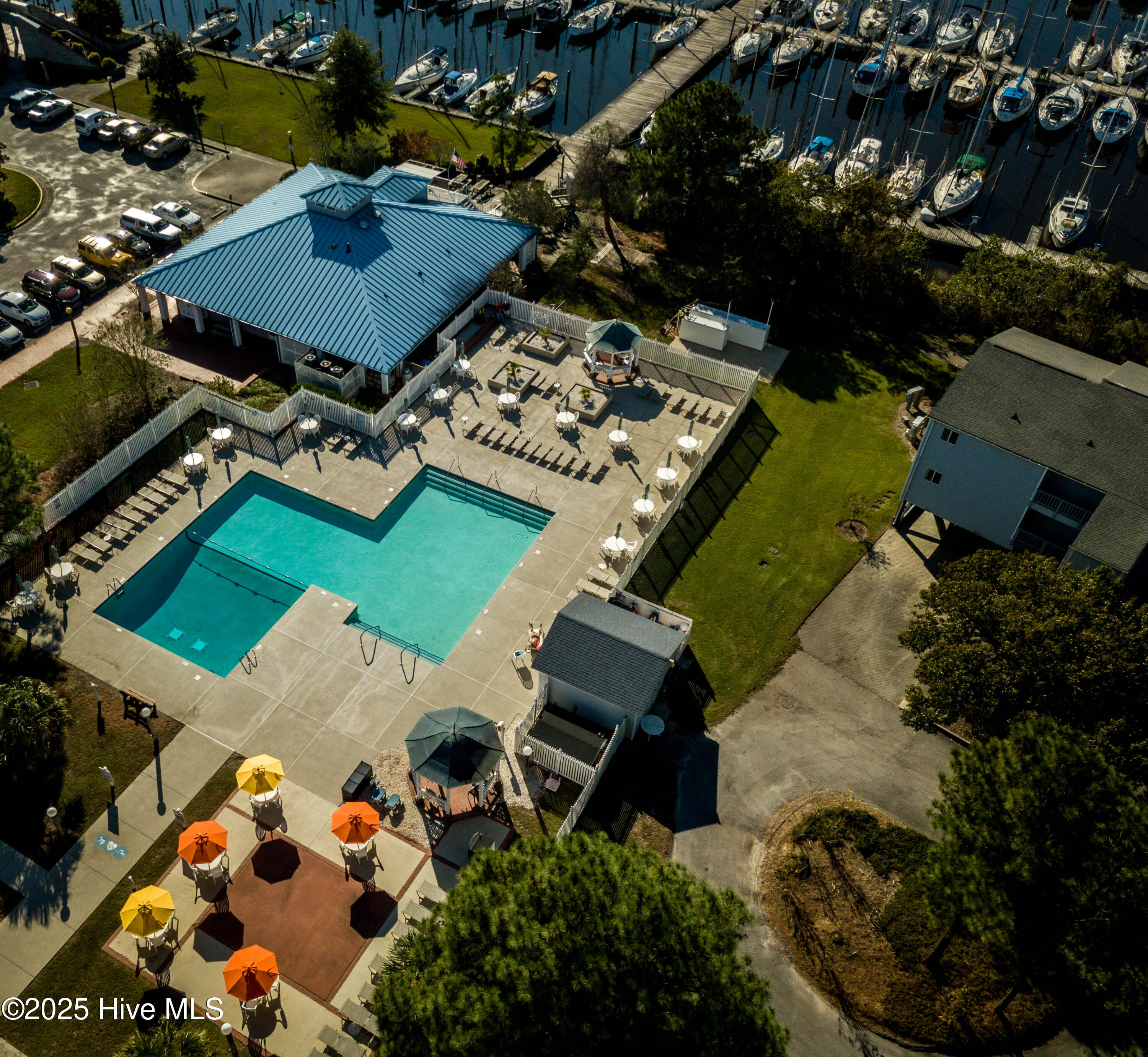 5504 Gondolier Drive New Bern, NC 28560 - Photo 83 of 87 Rec Center Outdoor Pool