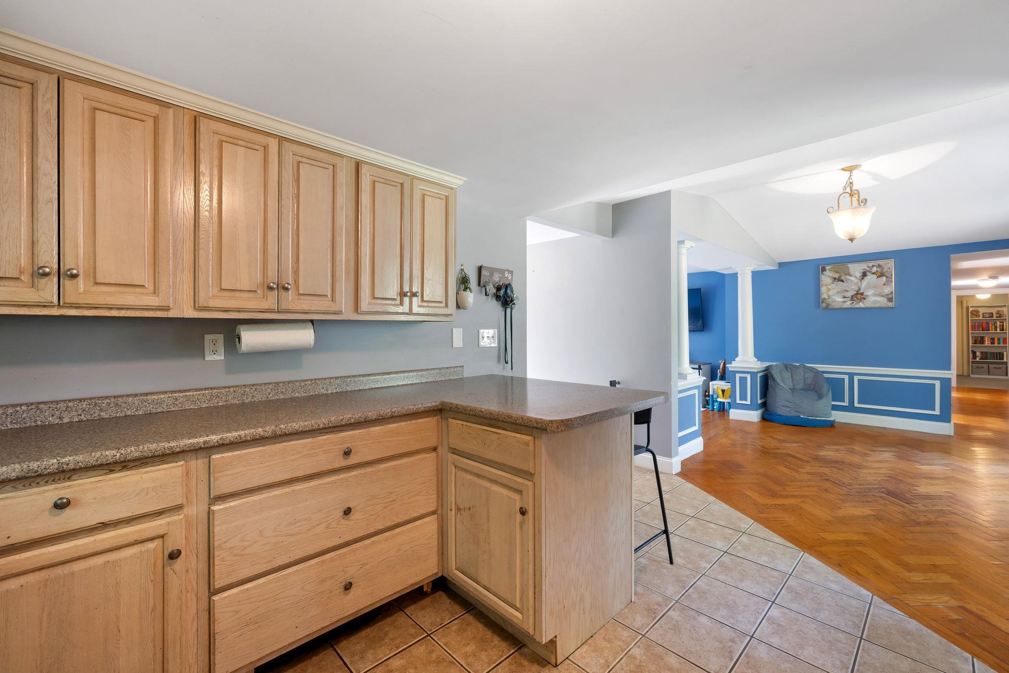 349 Cross Mill Road Northfield, NH 03276 - Photo 5 of 39