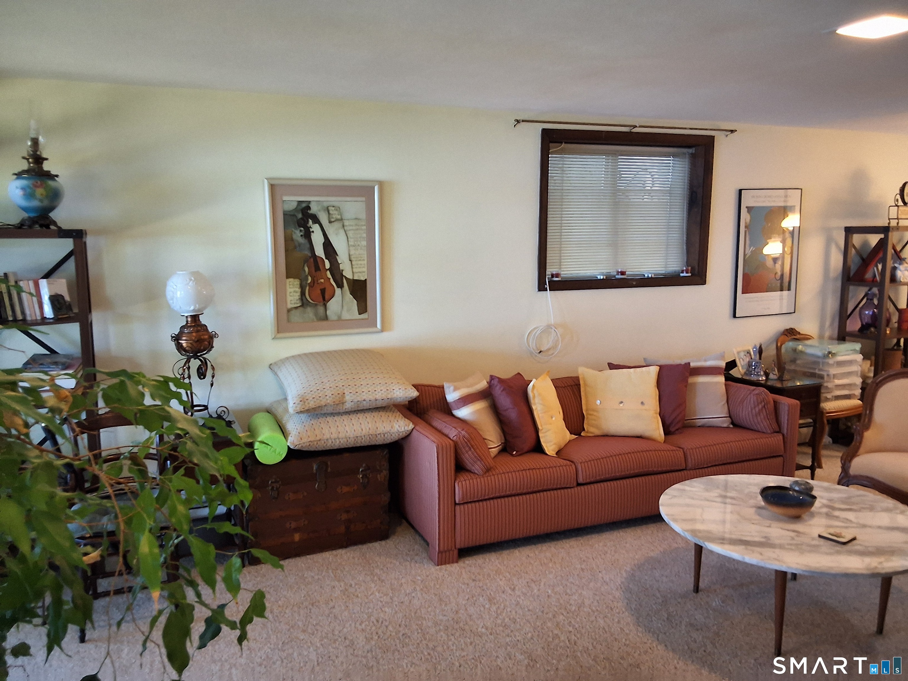 1385 Chopsey Hill Road Bridgeport, CT 06606 - Photo 26 of 39 Gallery Image 26