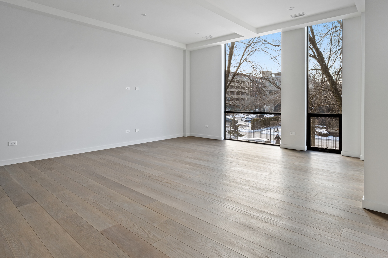15 North Elizabeth Street, Unit 201 Chicago, IL 60607 - Photo 4 of 13