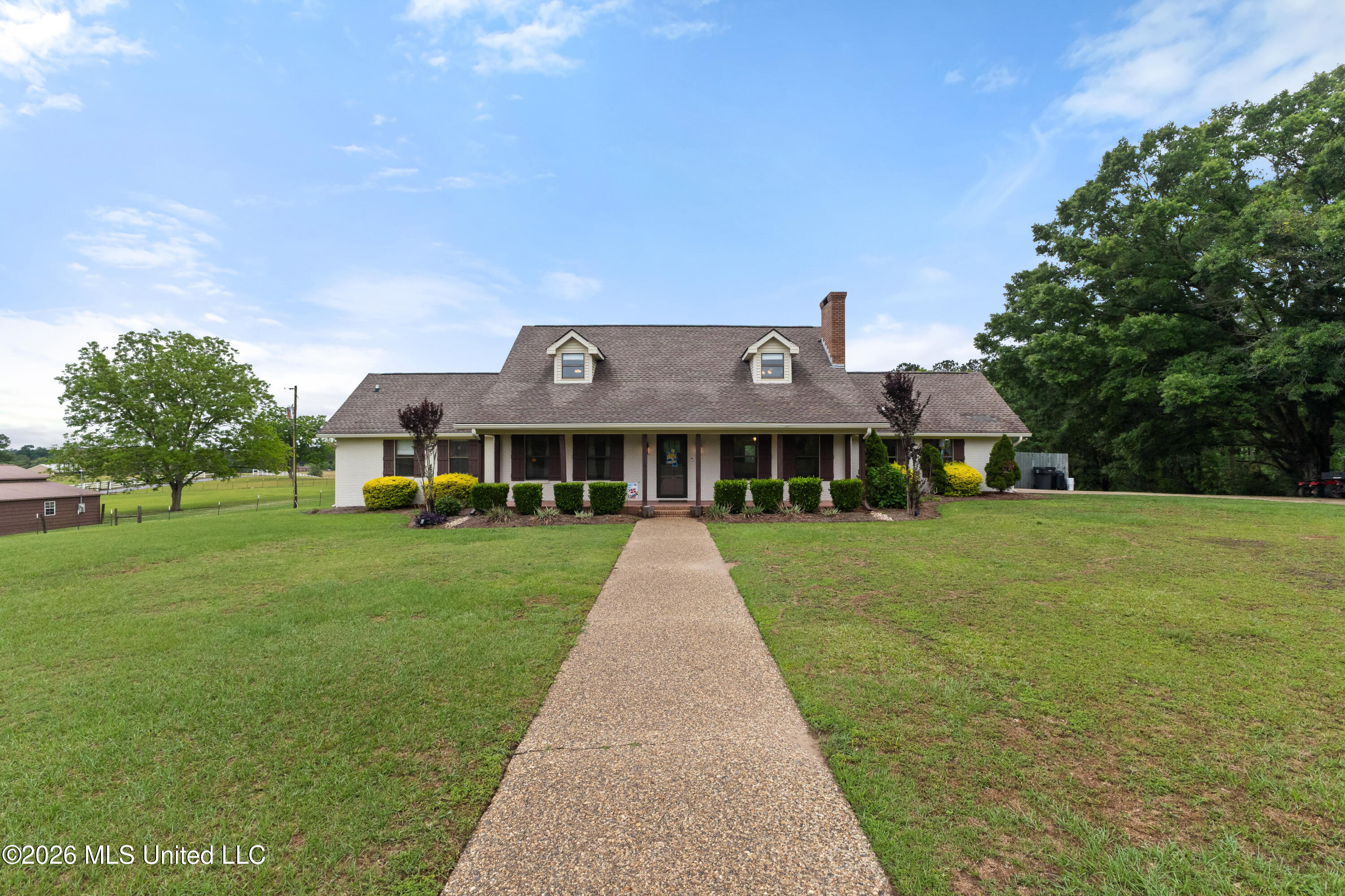 1329 Grantham Road Sumrall, MS 39482 - Photo 2 of 58 1329_Grantham_Road-1