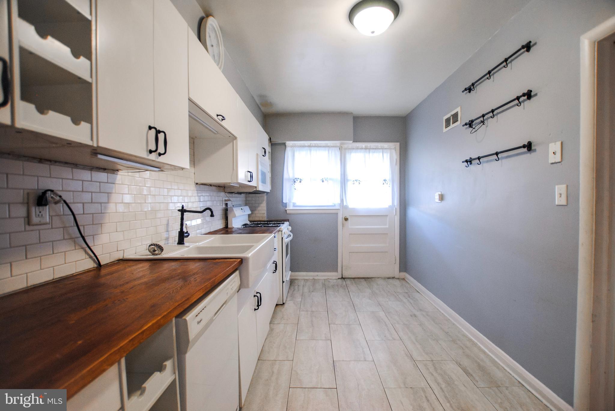 6116 Edlynne Road Baltimore, MD 21239 - Photo 8 of 52