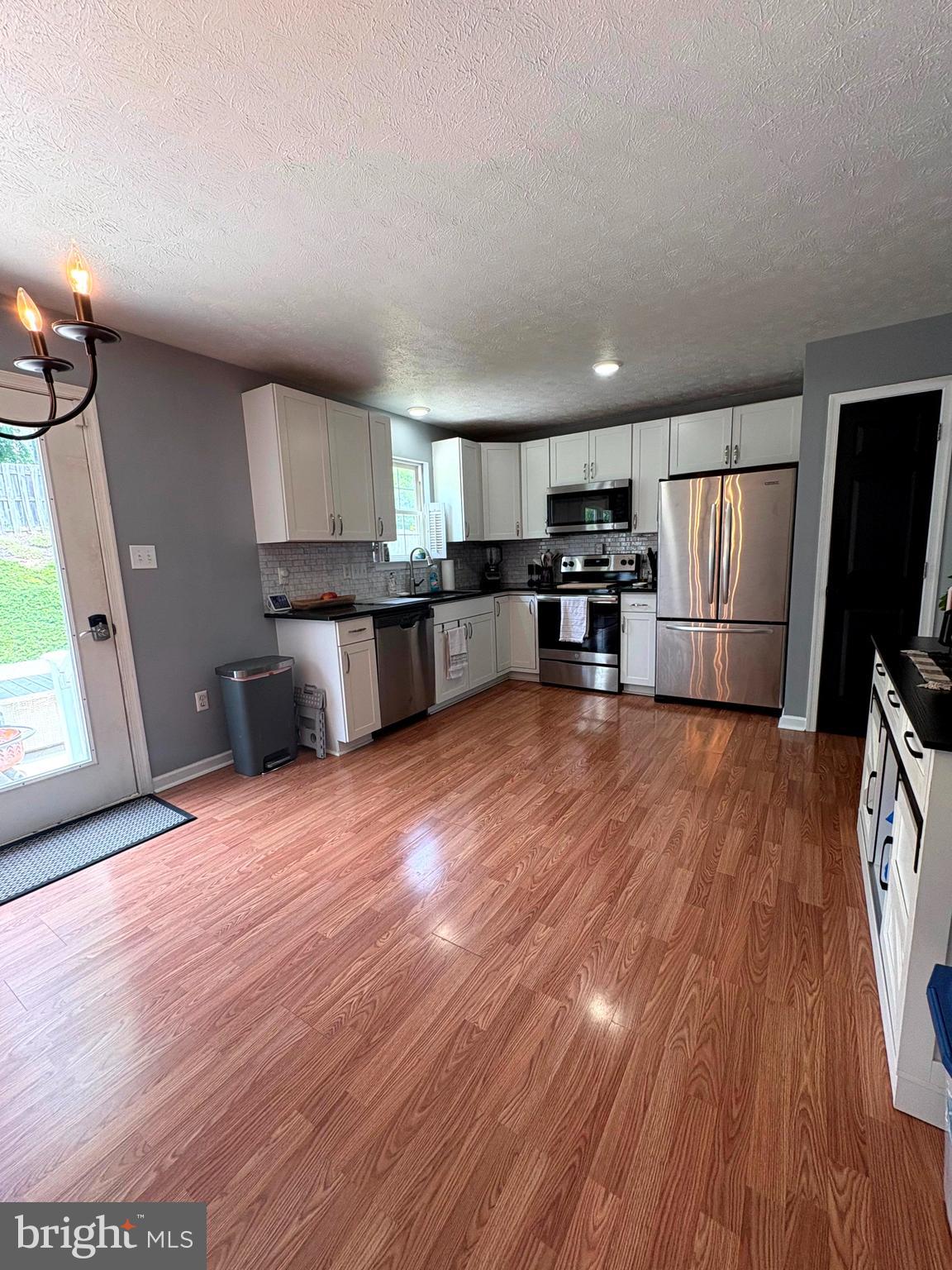 133 Woodrow Road Winchester, VA 22602 - Photo 2 of 42 Kitchen