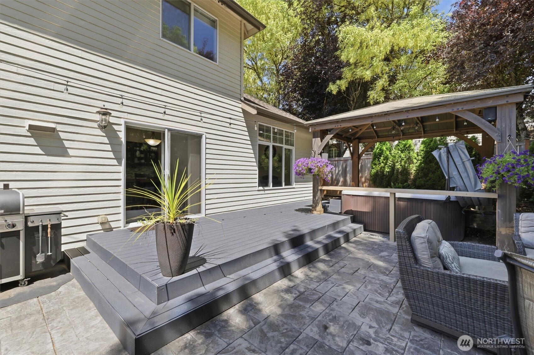 2336 Olympia Avenue Northeast Renton, WA 98056 - Photo 38 of 40
