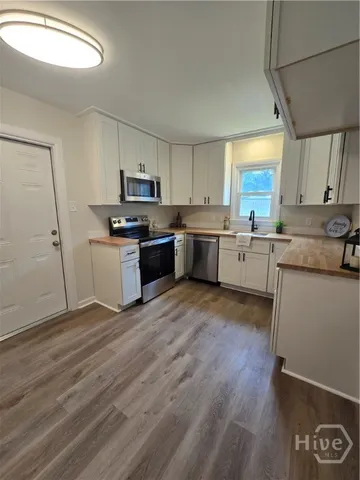 $252,900 | 2044 East 60th Street, Savannah, GA 31404