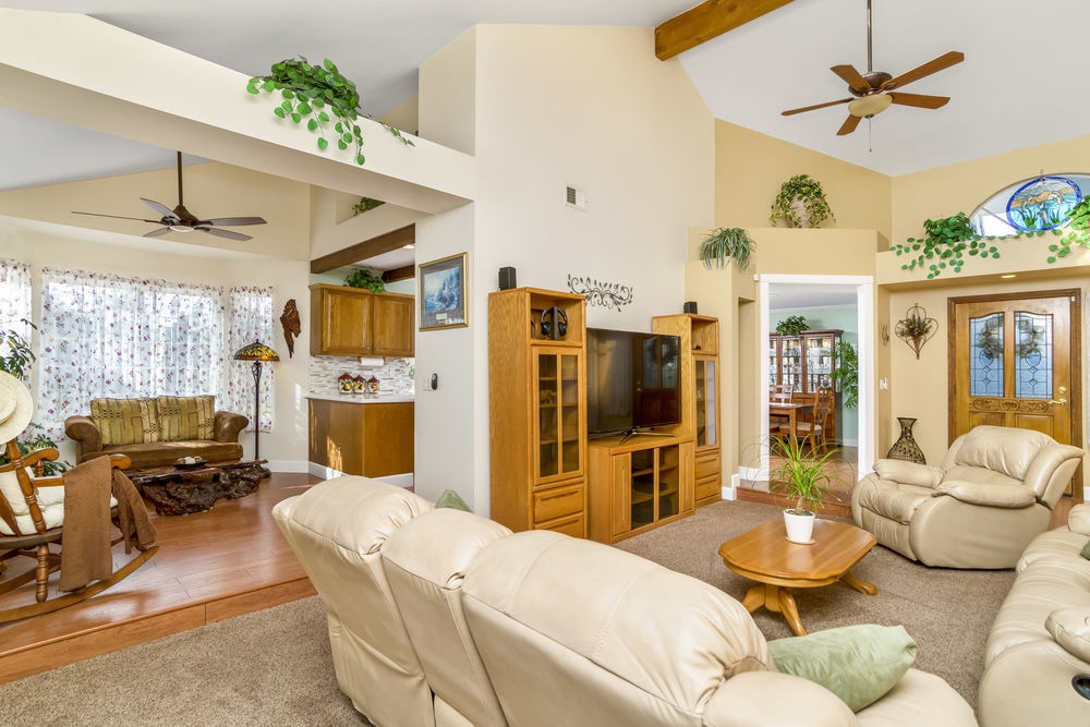 24203 Sargeant Road Ramona, CA 92065 - Photo 4 of 24 Gallery Image 4