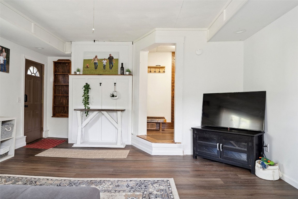 8 Circle Drive Apalachin, NY 13732 - Photo 11 of 37