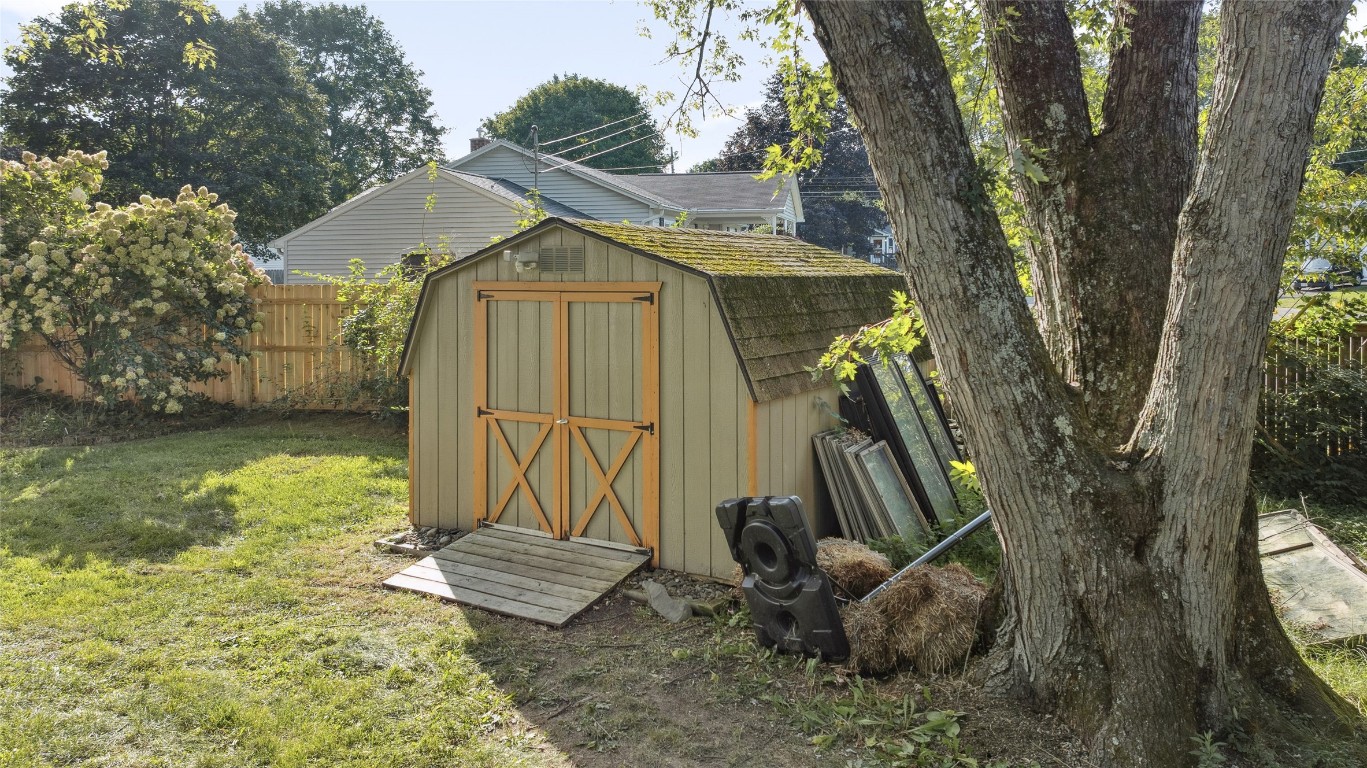 8 Circle Drive Apalachin, NY 13732 - Photo 3 of 37