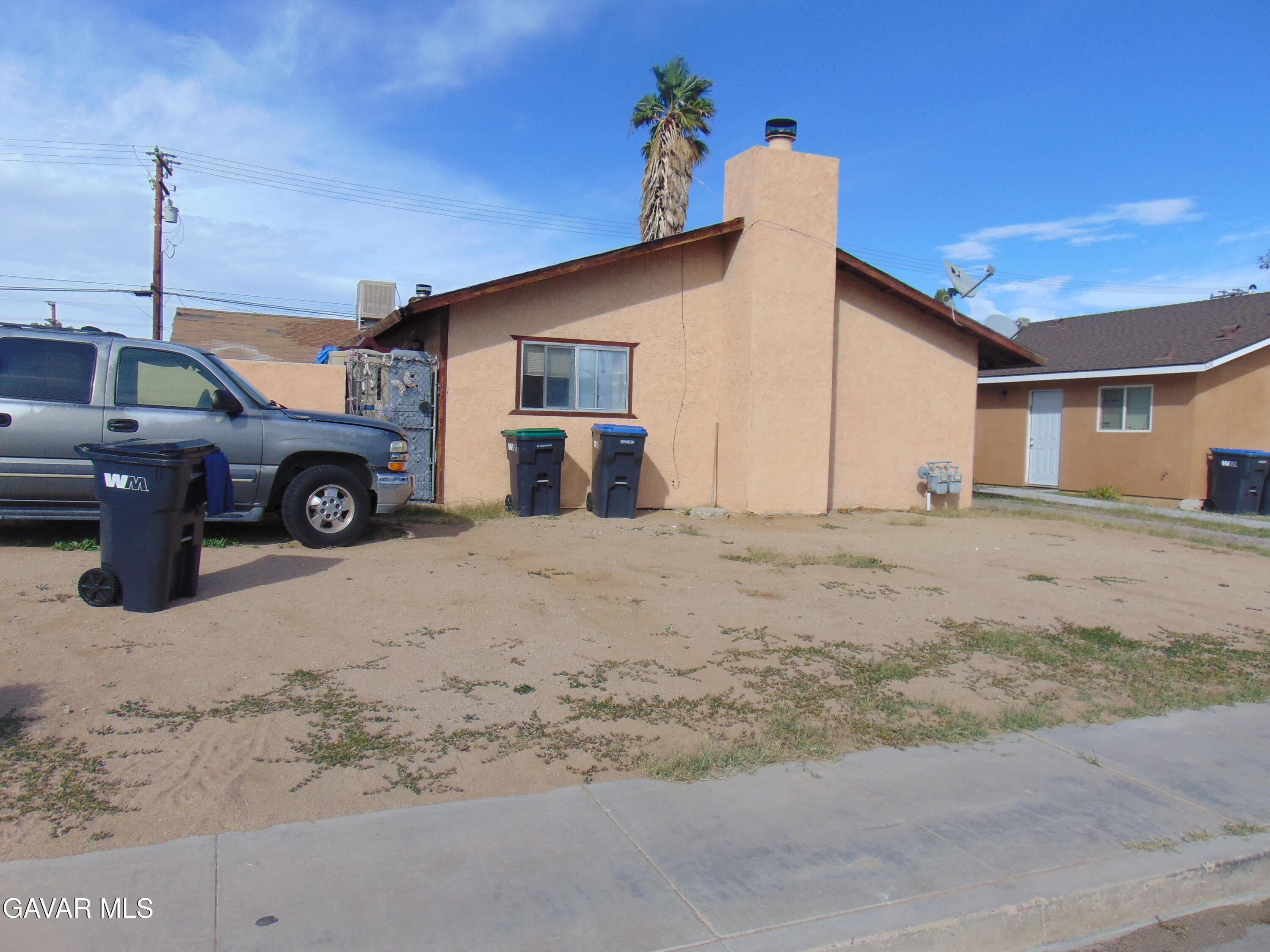 824 Commercial Avenue Ridgecrest, CA 93555 - Photo 2 of 8 DSC01251