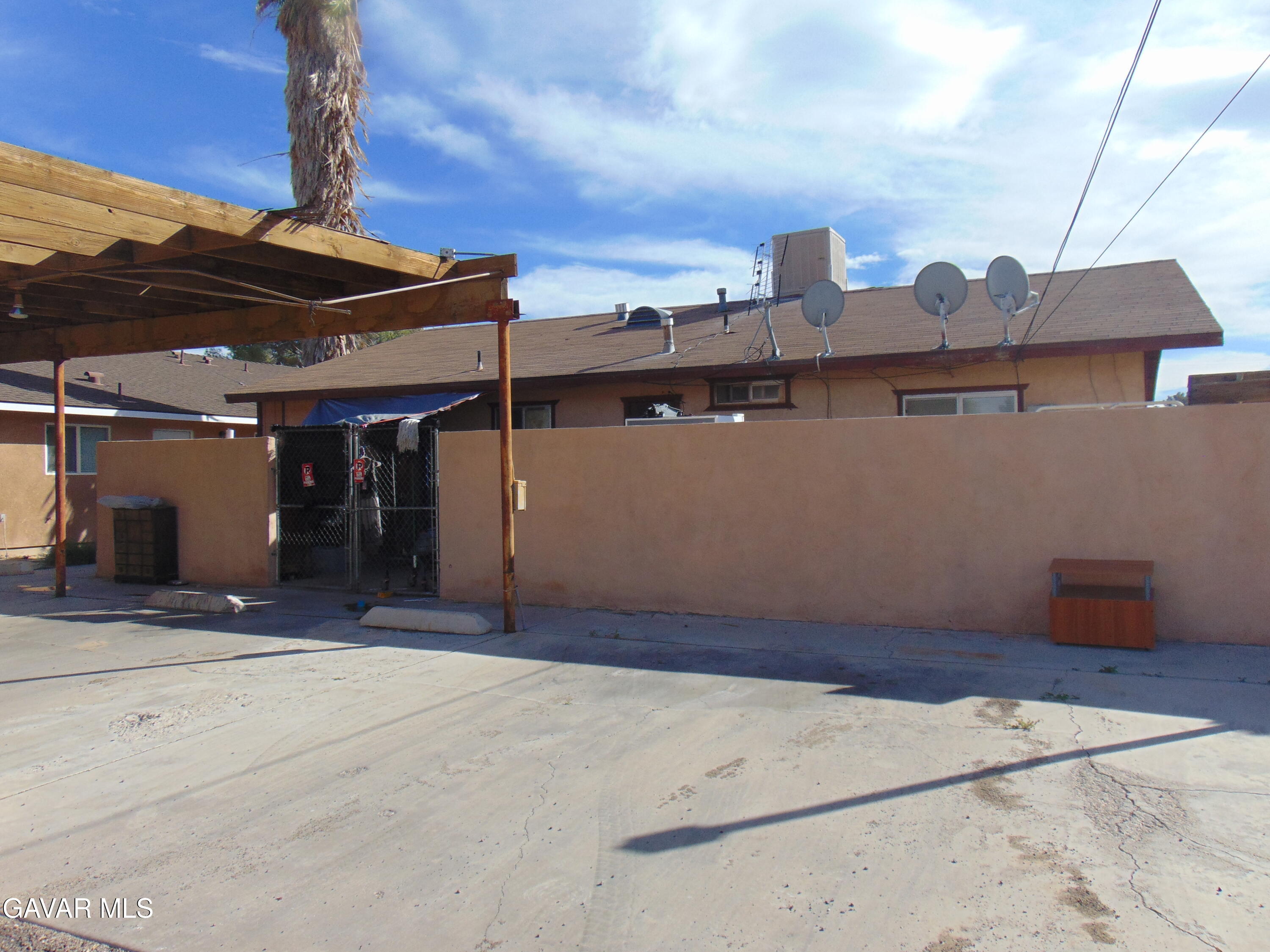 824 Commercial Avenue Ridgecrest, CA 93555 - Photo 4 of 8 DSC01265