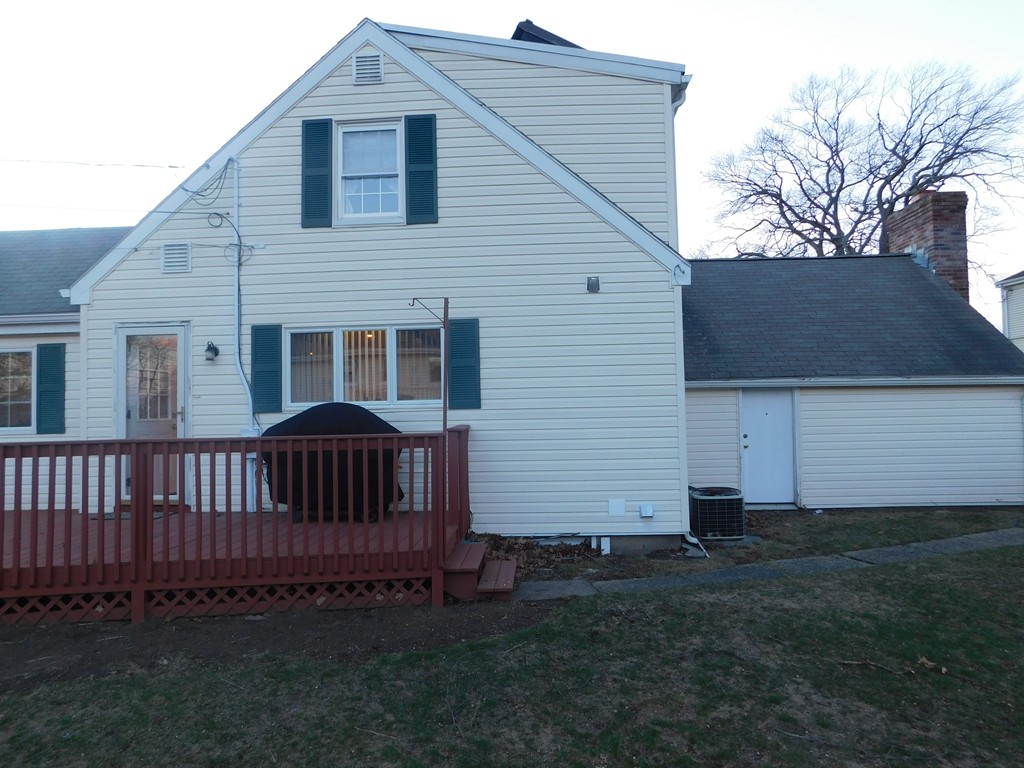 74 Clematis Road Medford, MA 02155 - Photo 8 of 16 Gallery Image 8