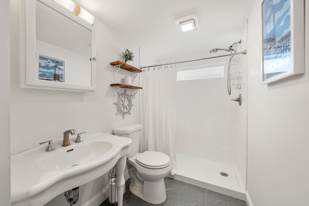 4 Leisure Lane Wareham, MA 02538 - Photo 15 of 26