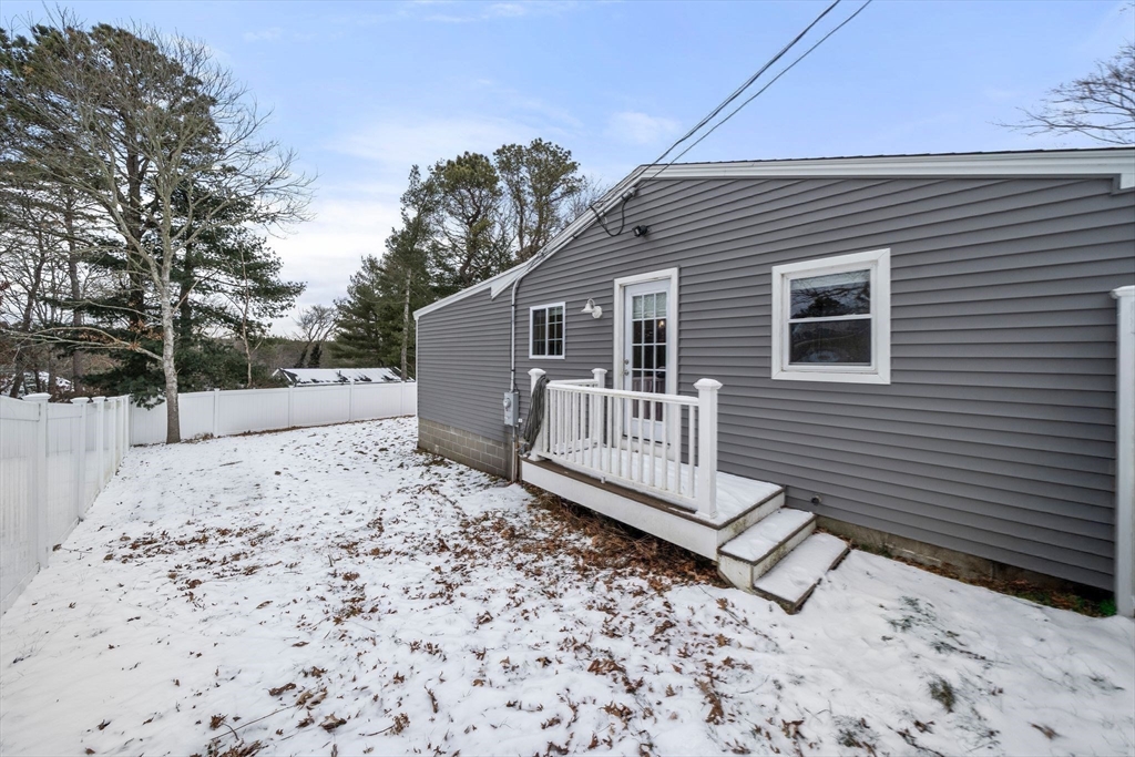 4 Leisure Lane Wareham, MA 02538 - Photo 23 of 26