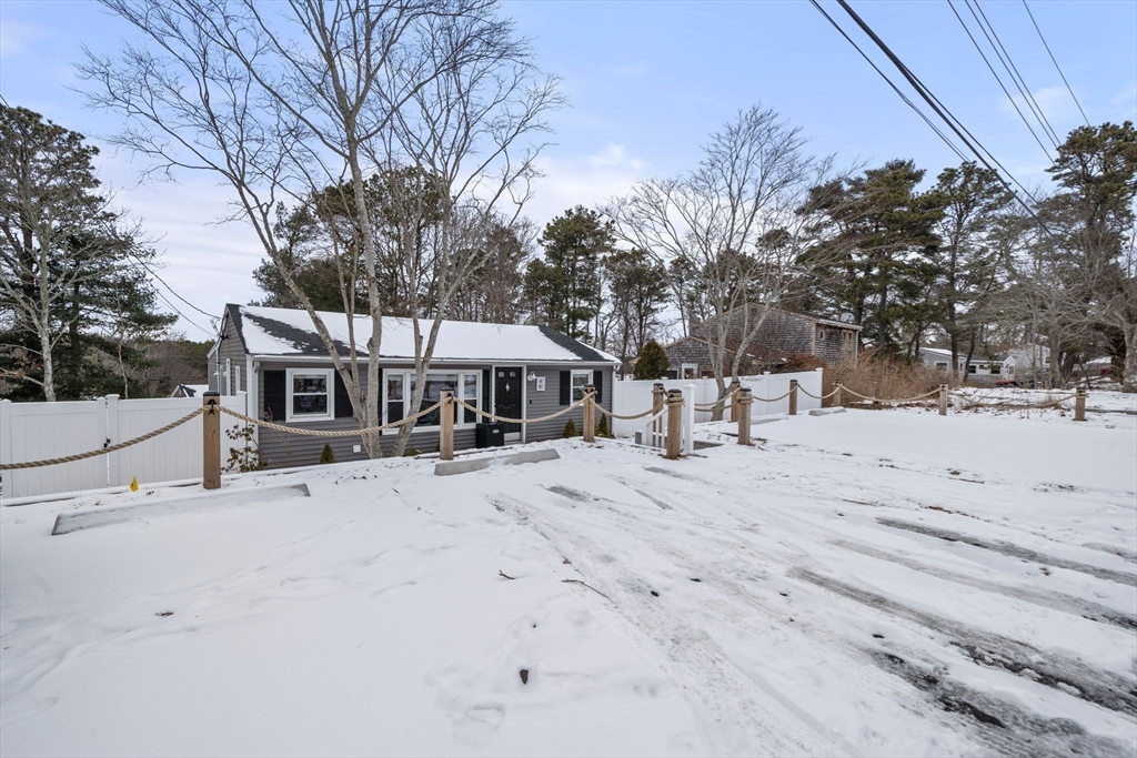 4 Leisure Lane Wareham, MA 02538 - Photo 5 of 26