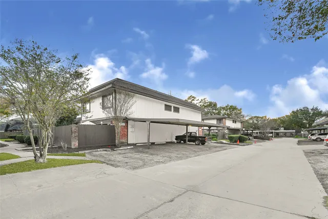 $140,000 | 12040 Mighty Oak Drive, Houston, TX 77066