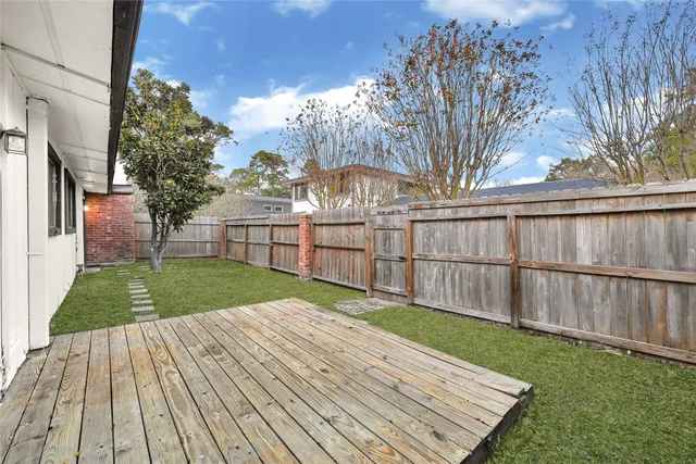 $140,000 | 12040 Mighty Oak Drive, Houston, TX 77066