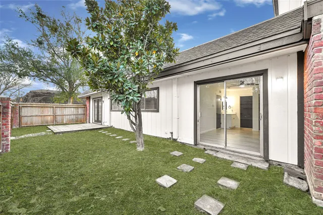 $140,000 | 12040 Mighty Oak Drive, Houston, TX 77066