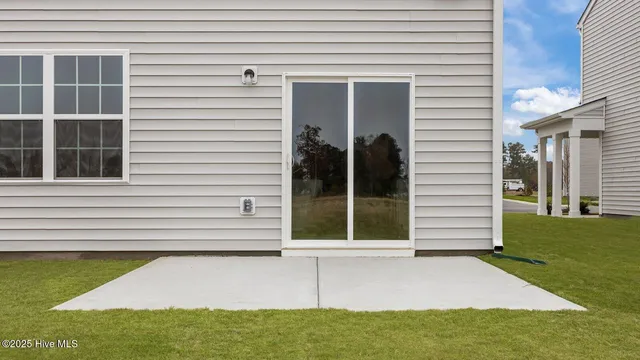 $344,990 | 1601 Stonebriar Drive, Winterville, NC 28590