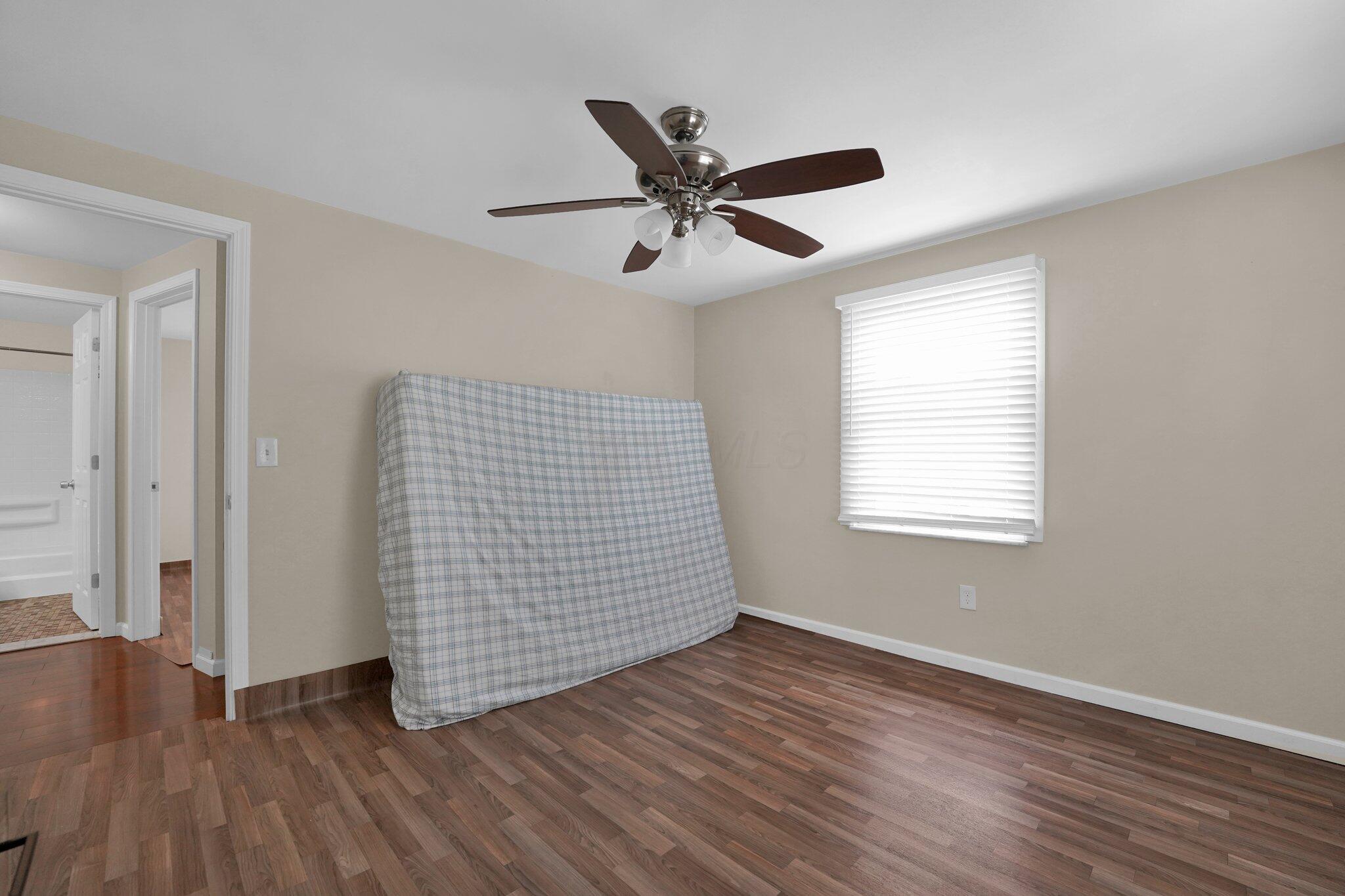 5738 Beechcroft Road, Unit L Columbus, OH 43229 - Photo 18 of 25 18-web-or-mls-5738-beechcroft-rd-unit-l