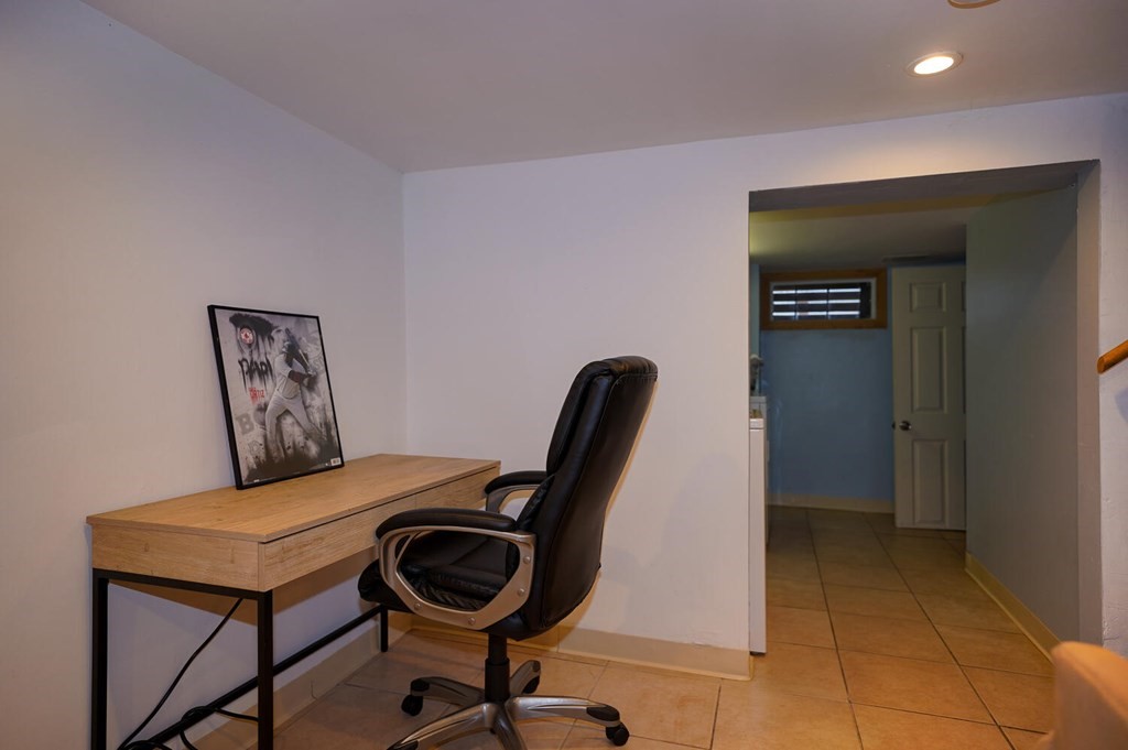 75 Ashcroft Road Medford, MA 02155 - Photo 21 of 26 Gallery Image 21