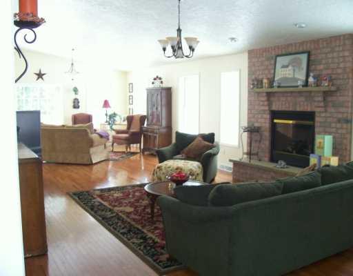 342 Frye Farm Road Greensburg, PA 15601 - Photo 7 of 8 Den/Family/Great Room.