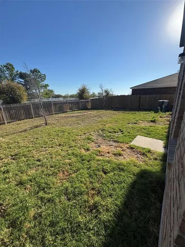$2,100 | 616 Aqueduct Drive, Seagoville, TX 75159