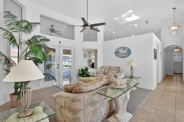 $795,000 | 10 Collinson Court, Palm Coast, FL 32137